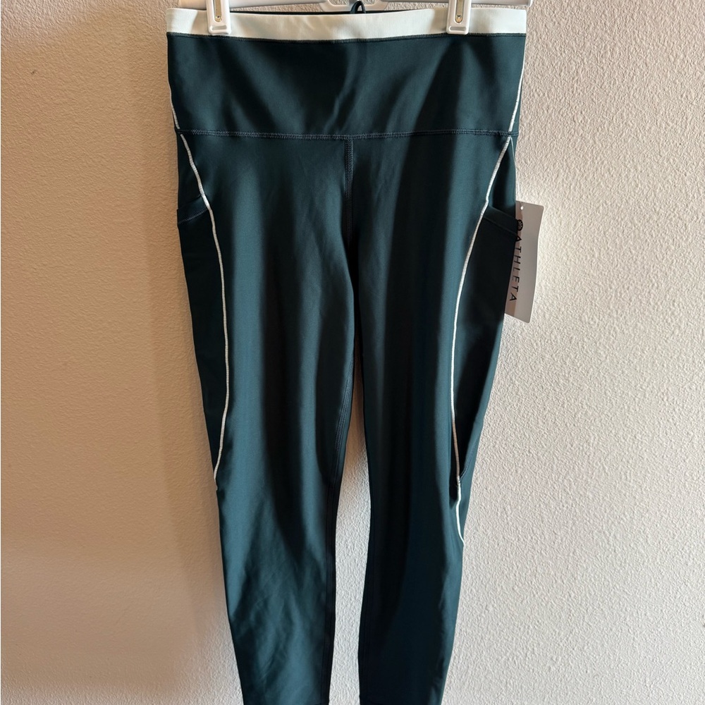 Athleta Green interval stash tight NWT small